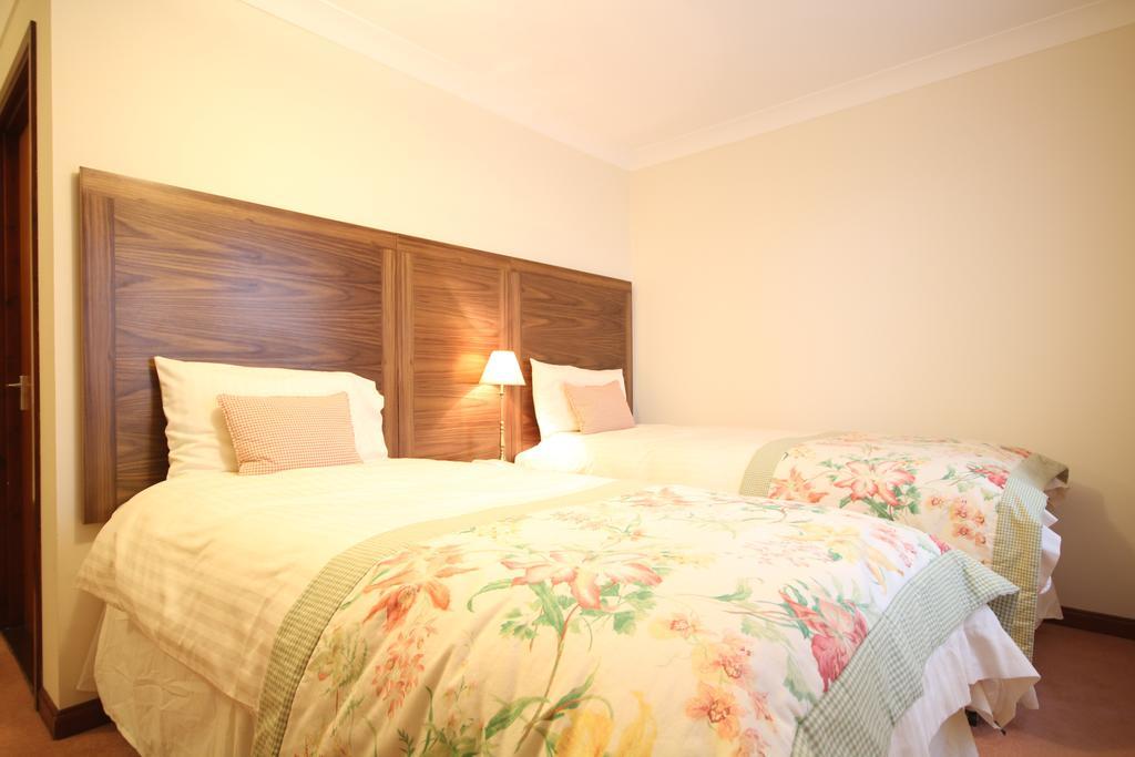 Strathburn Hotel Inverurie By Compass Hospitality Exterior foto