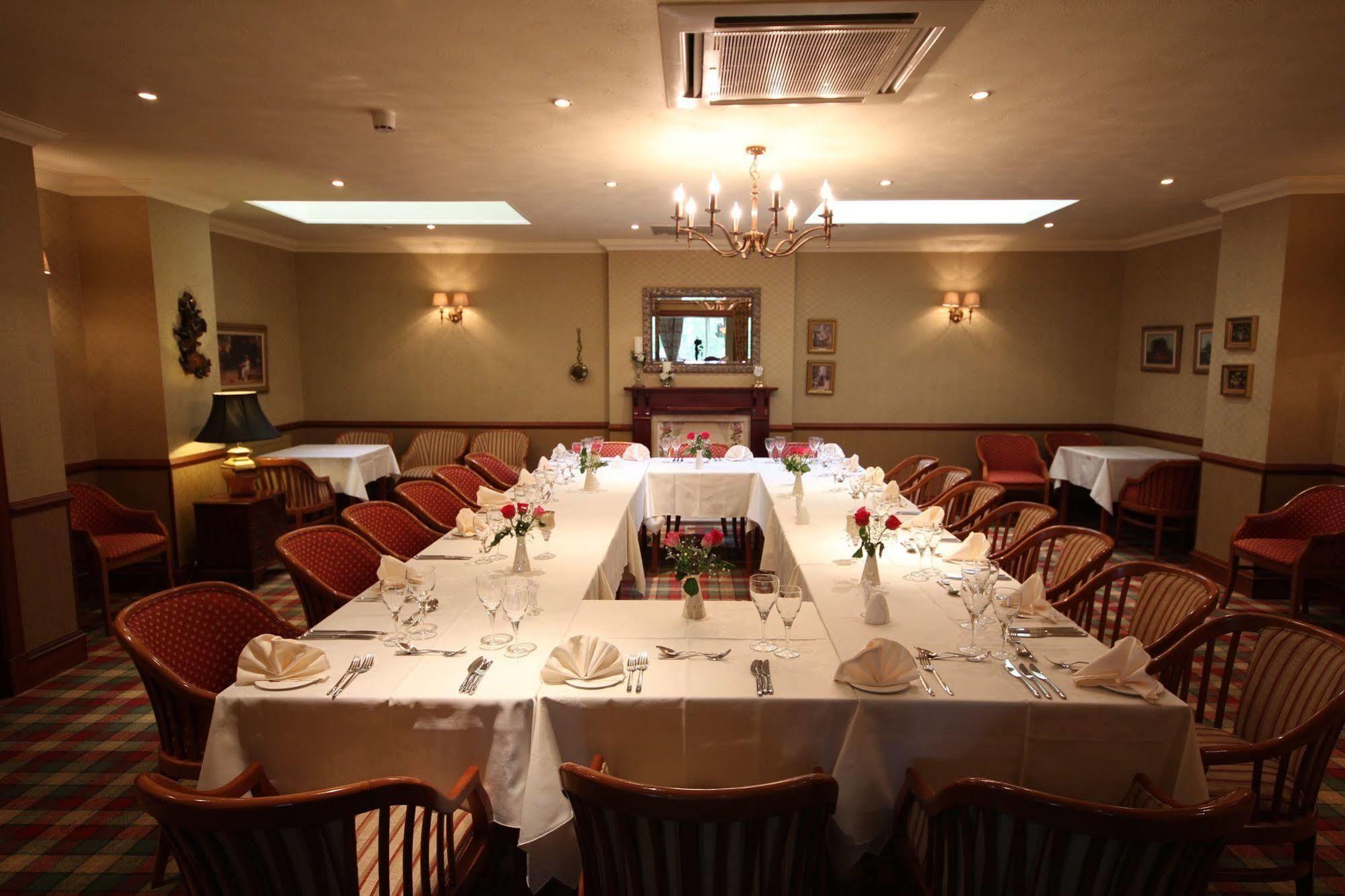 Strathburn Hotel Inverurie By Compass Hospitality Exterior foto